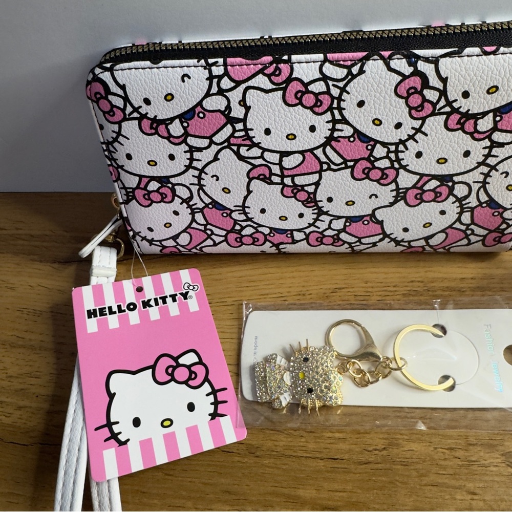 Hello Kitty Bundle, Wallet/Wristlet, Keychain and… - image 3